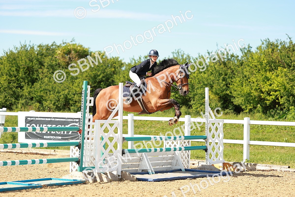 SBM_002684 - Class 4 - Senior Newcomers - 1.10m