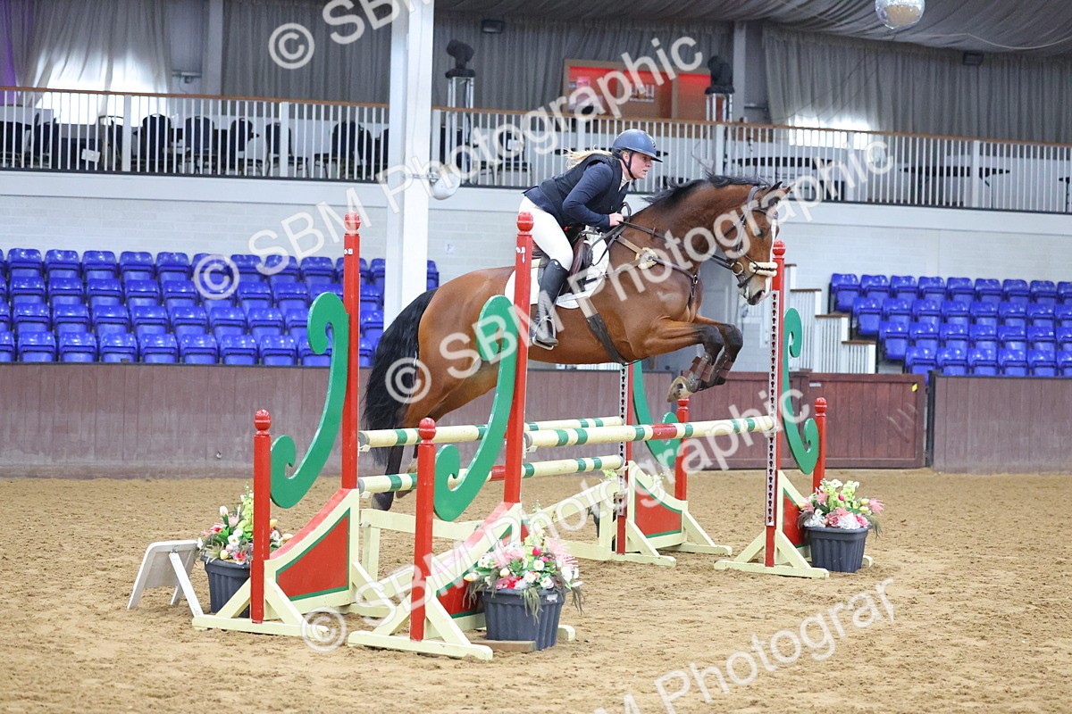 SBM_008331 - Class 21 - Nupafeed Supplements Senior Discovery/ 1m Open - First Round (1.00m)