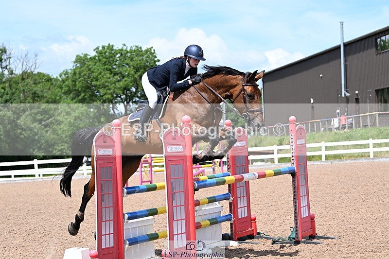 240619A-142328-00571 - Cls 4 Snr Newcomers and 1.10m Open