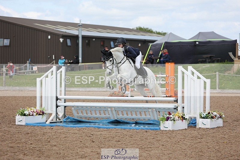 250504-124308-02548 - Cls 5 Pony Foxhunter and 1.10m Open