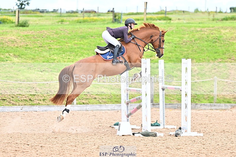 240608A-125521-02430 - Cls 4 Snr Newcomers and 1.10m Open