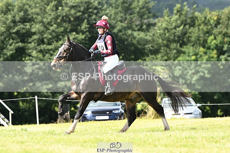 240825X-111338-31982 - 70cm XC 11.00 to 12.00