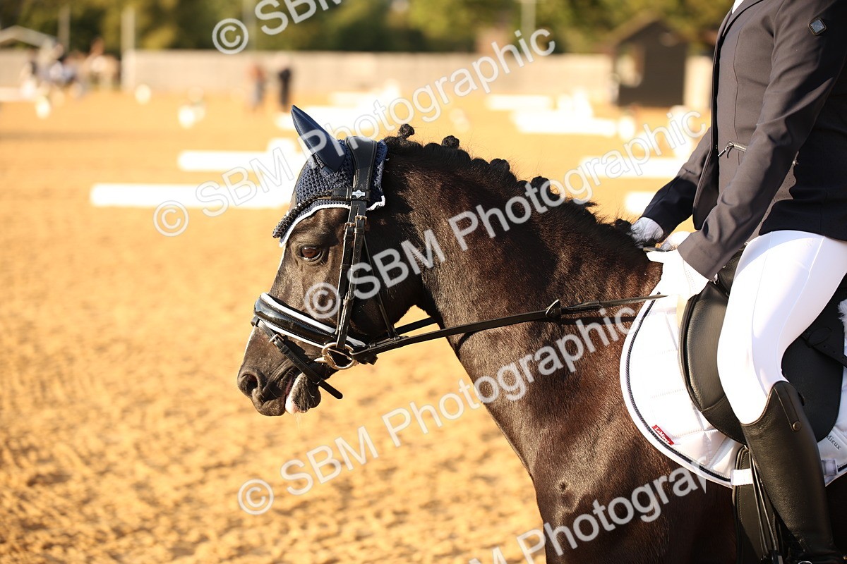 SBM_13291_D3 - Small Tour Championship - Intro A - Emma G.