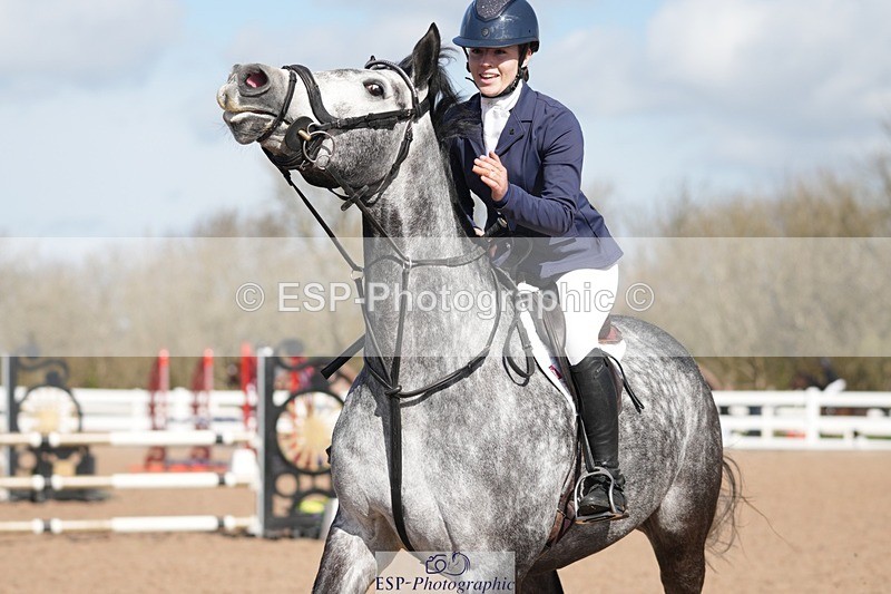 250329-102418-03620 - Cls 20 British Novice and 90cm