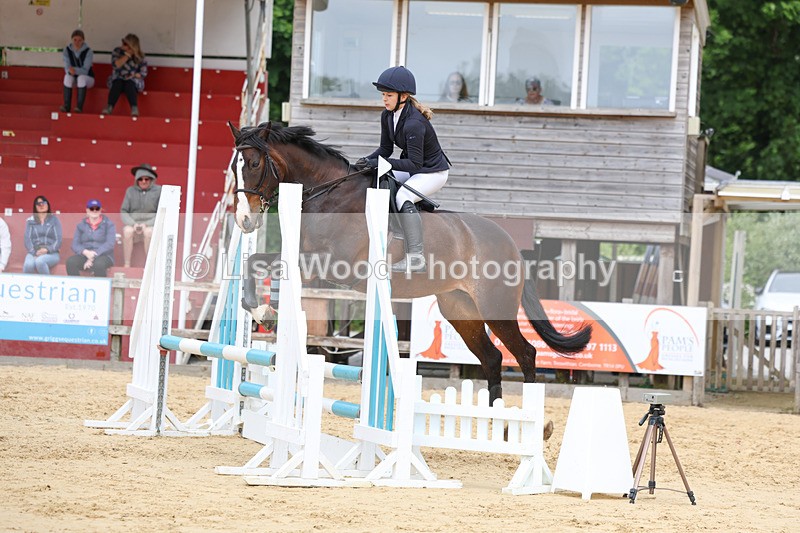 3E7A4700 - Class 8: 80cm Junior