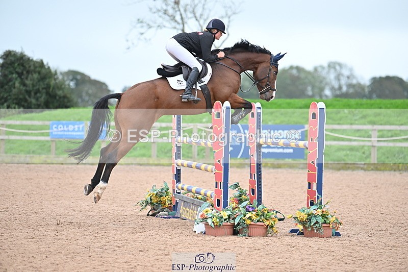 231013A-145112-02836 - Cls 9 Foxhunter & 1.20m Open