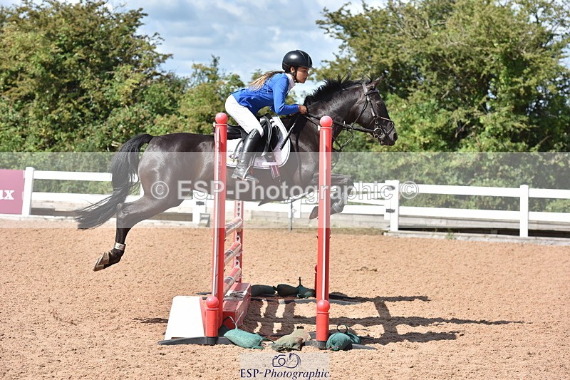 230806A-112156-01402 - Cls 17 Snr Discovery & 1m Open