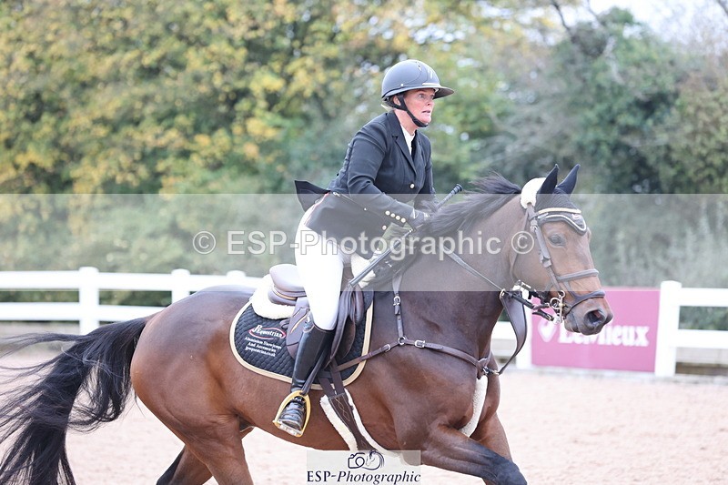 241101A-130738-01963 - FRI Cls 6 Foxhunter and 1.20m Open