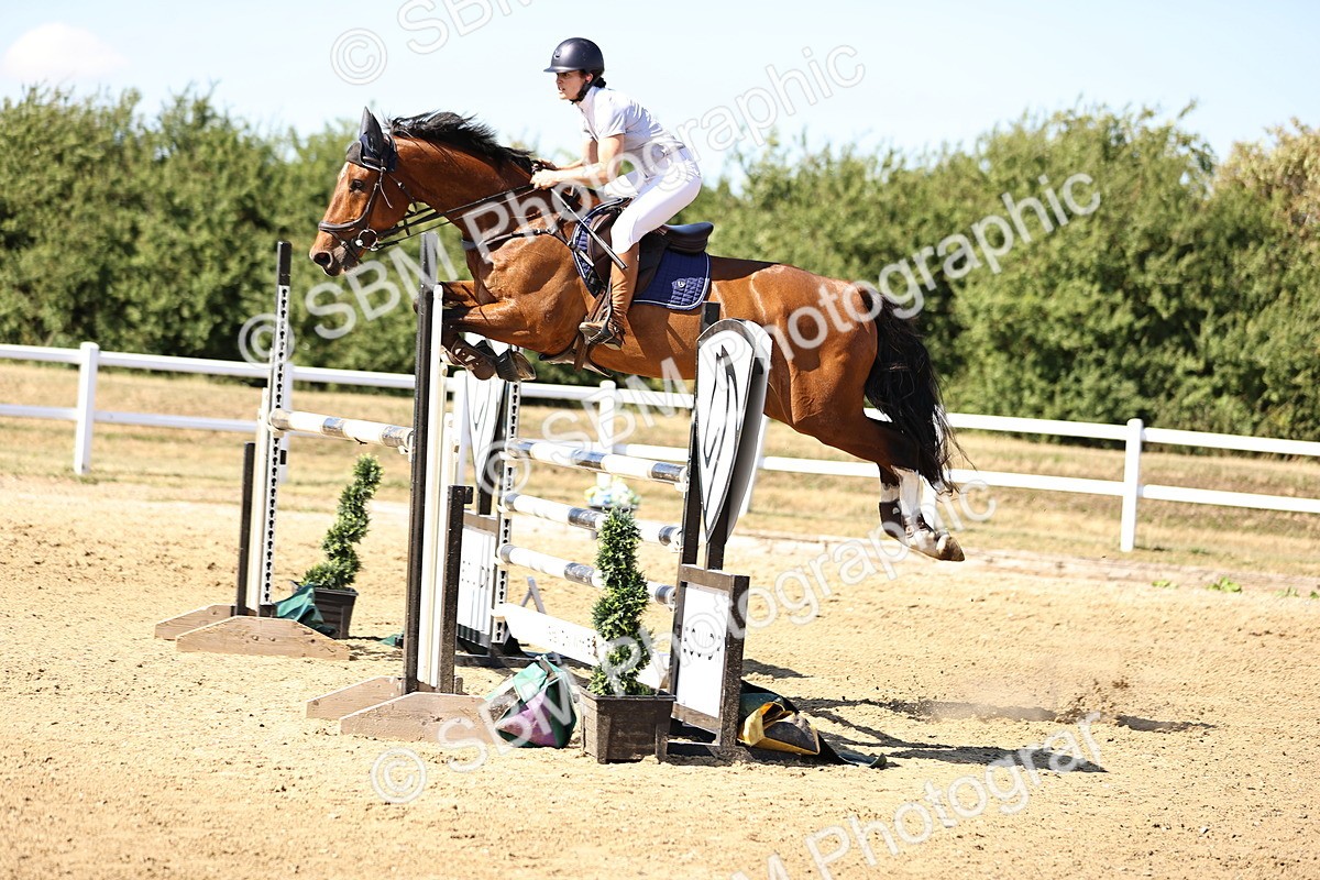 SBM_015592 - Class 16 - Senior foxhunter - 1.20m Open