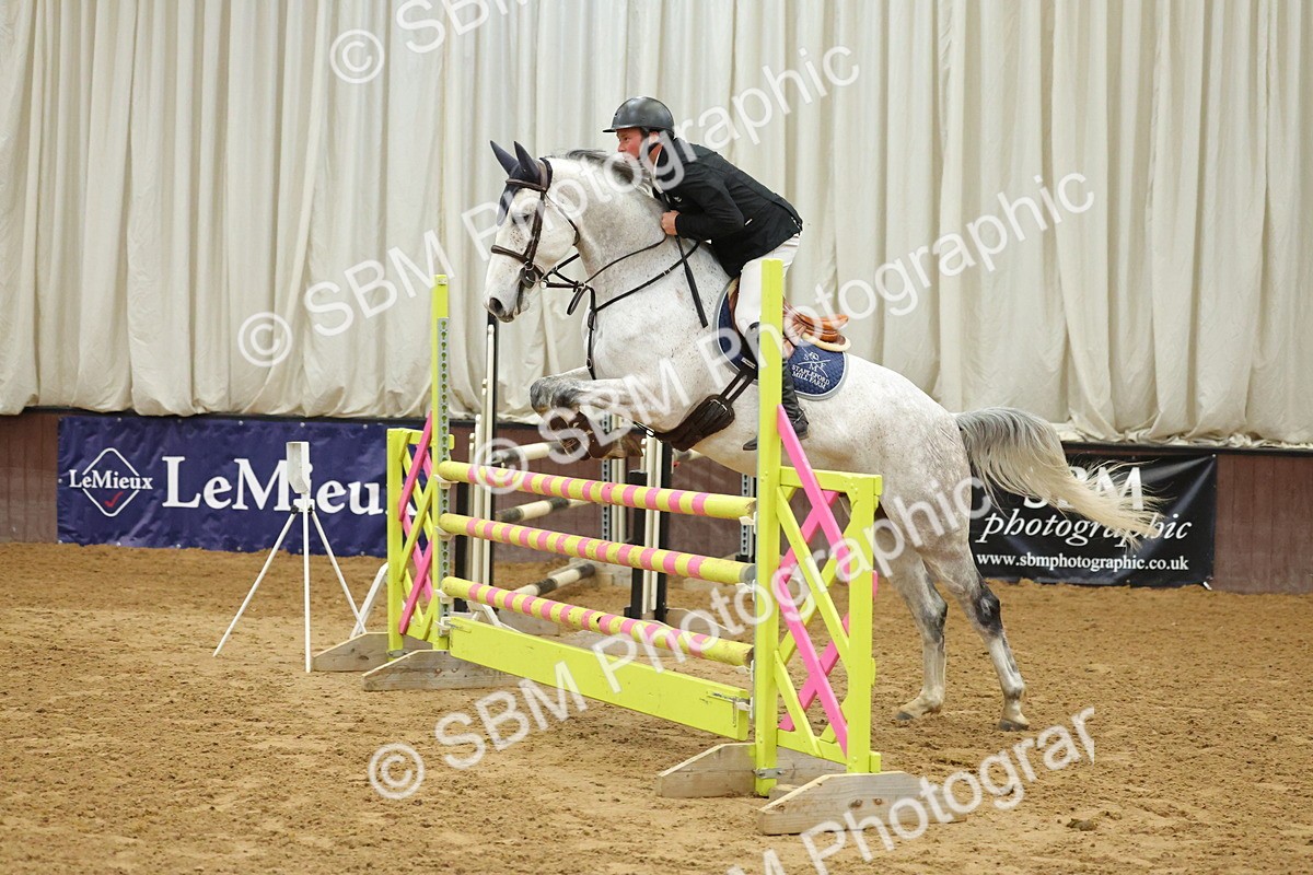 SBM_001122 - Class 4 - Senior Newcomer - 1.10m