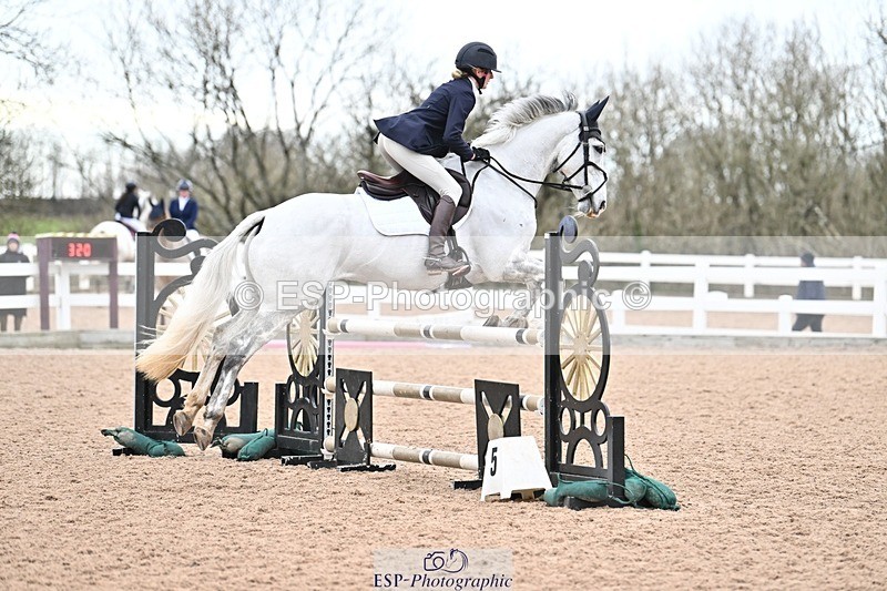 250112-112732-01036 - Cls 19 Snr 1.05m Open