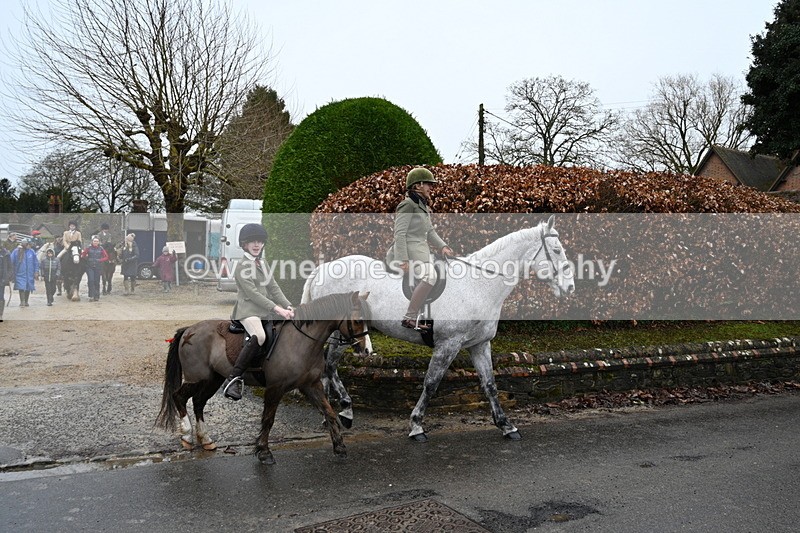 WJ7_9292 - Walk out..