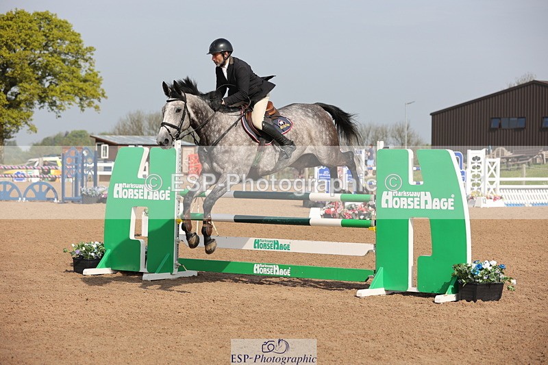 240511A-093415-11128 - Cls 32 Foxhunter