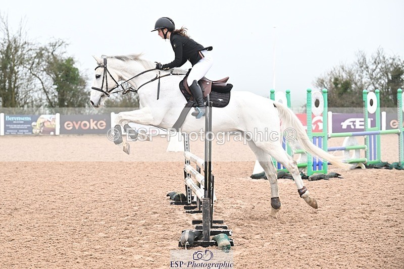 260221-100219-01540 - Cls 8+9 Clear round, British Novice and 90cm