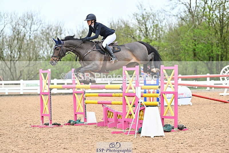 240501A-141747-01005 - Cls 8 Snr Foxhunter and 1.20m Open