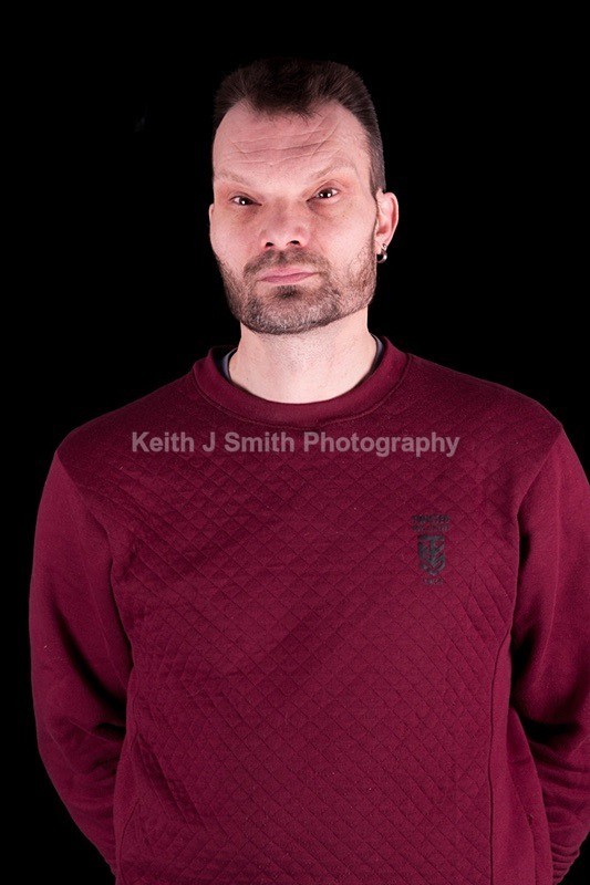 8SKJ0574 - Profile Shoot