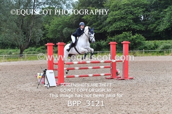 BPP_3121 - CLASS 13 SUN Senior BritiNovice/ 90cm Open