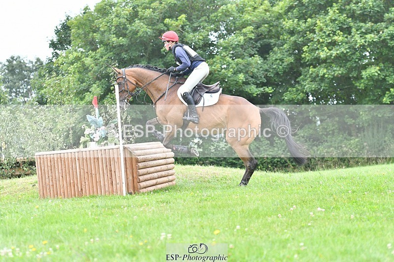 240803-122005-03545 - 120-Rosie_Bradley-Hole-BROADSTRUTHER