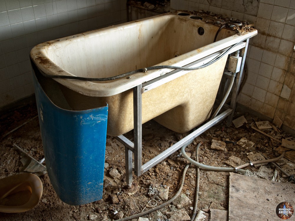 Patient Tub | The Ladd School - The Ladd School