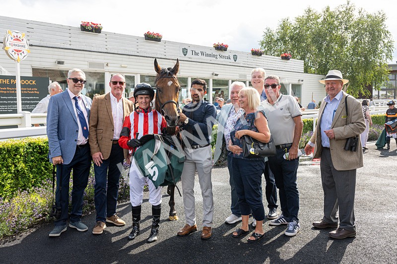 220726-Race 6-Barmyblade-3868 - Race 6 16.42pm Racing Again 4th August Handicap