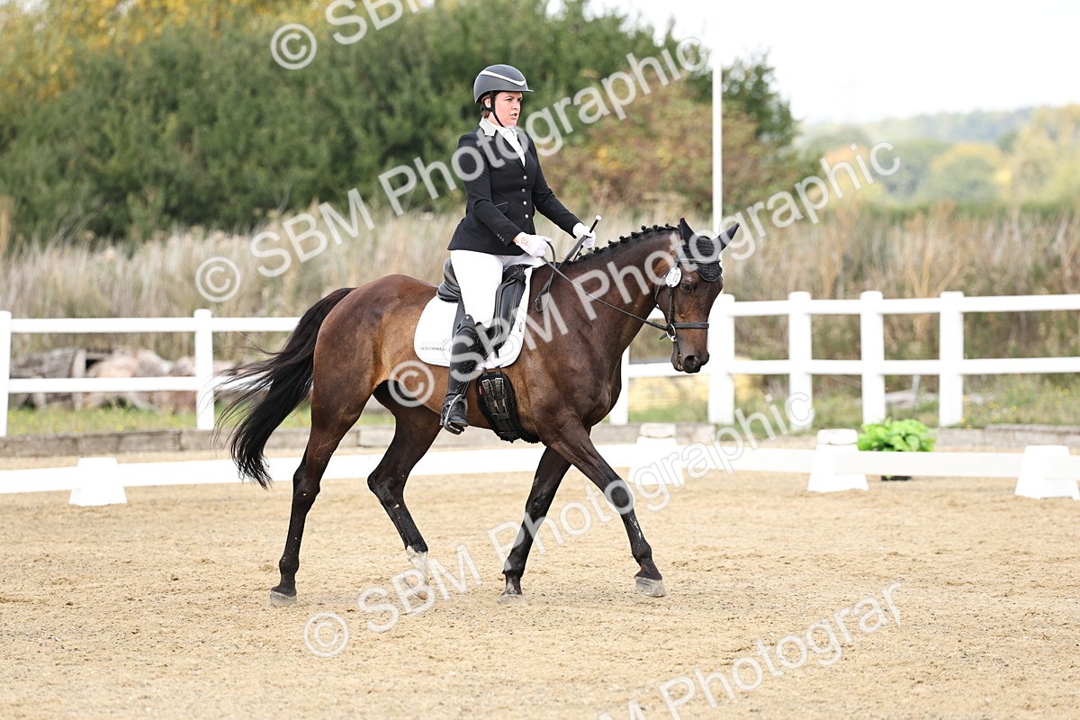 SBM_018176 - Class 16 - Novice 5 - 11.12-12.01