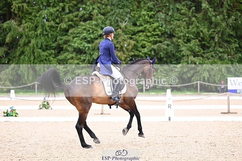 240524-114724-09026 - 521-DIVALI-Elaine_Pen