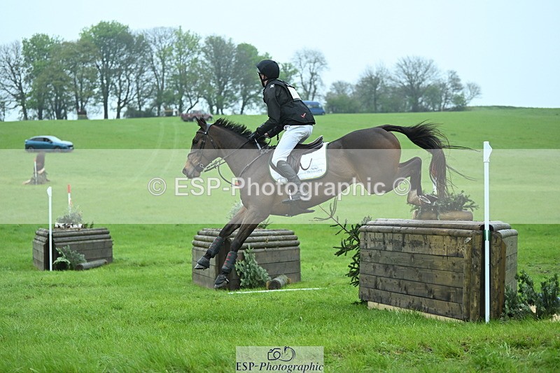 250418-161237-06754 - 355-Xanthe.Baylis-MONBEG.BY.MAGIC