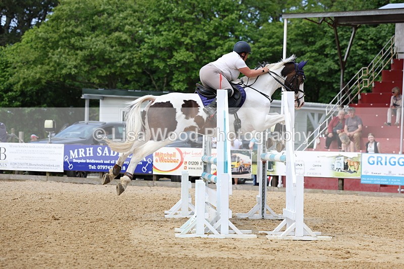 3E7A7073 - Class 7: Senior Newcomers/1.10m open