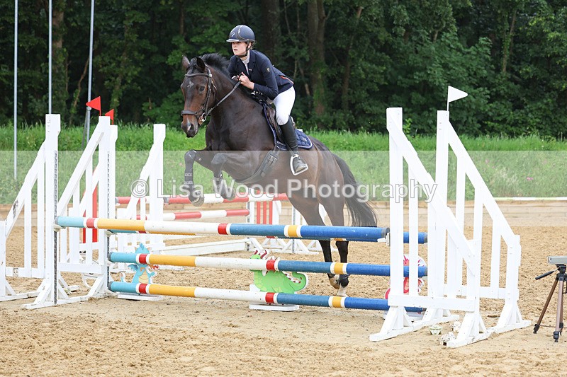 3E7A5468 - Class 4: Senior British Novice/90cm open