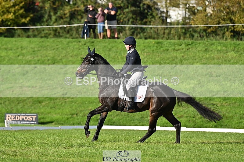 251024A-100905-07984 - F-452-Suzy.Stoneman