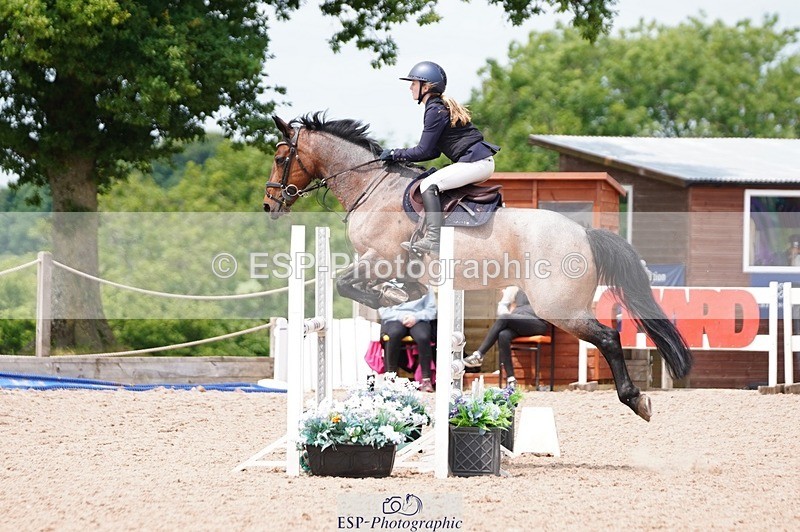 250608-130648-02819 - Cls 9 Pony Newcomers and 1m