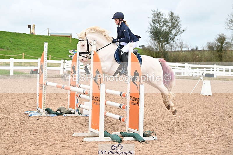 240309A-132035-01148 - Cls 8 Pony Newcomers and 1m Open