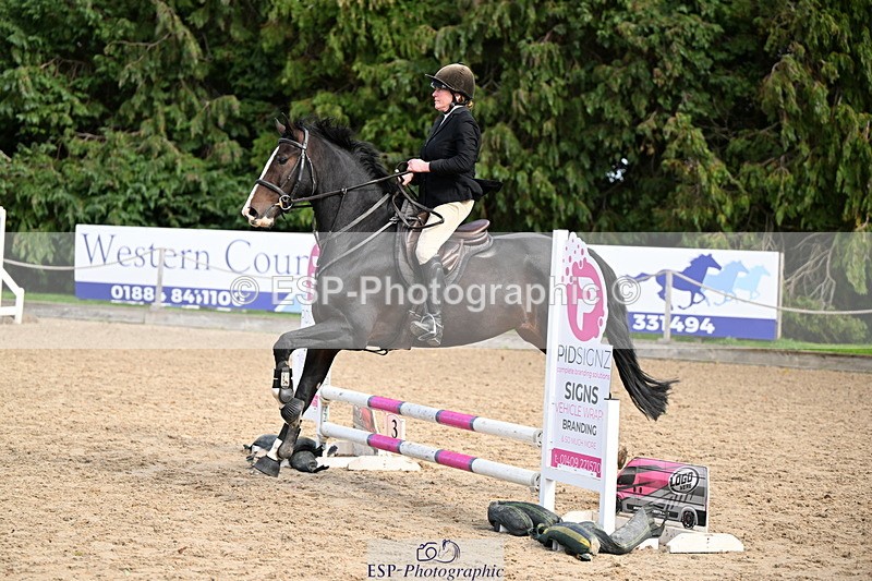 251004A-141107-01465 - Classes 6 & 7 60cm