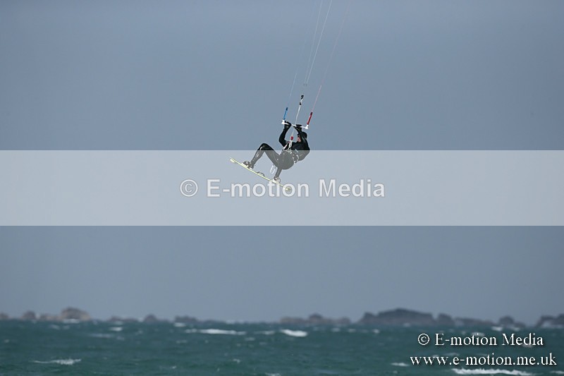 KS 020413-231 - Kite Surfing