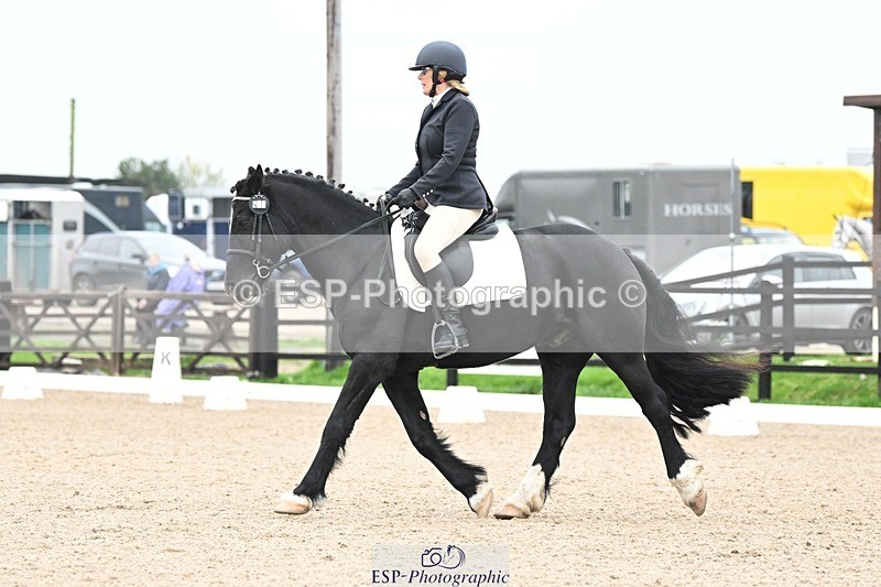 241103-094654-00203 - Intro 3 - 9.40 to 10.40