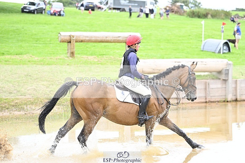 240803-122103-04000 - 120-Rosie_Bradley-Hole-BROADSTRUTHER