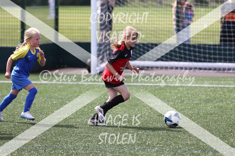 1DX33013 - Sat 13th U7 & U8 Girls
