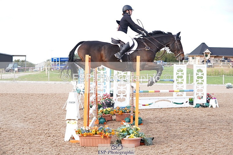 241005A-160440-05146 - SAT Cls 12 Snr Fox & 1.20m Open