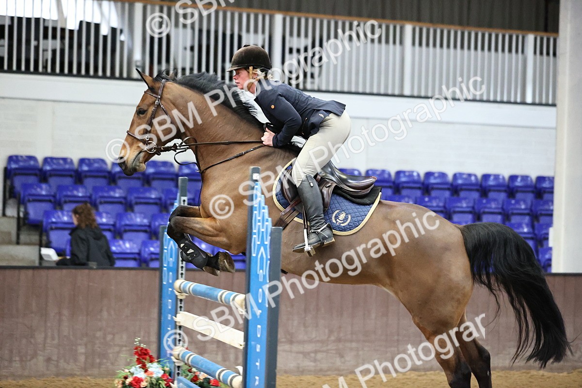 SBM_001450 - Class 4 - Senior Newcomers - 1.10m Open