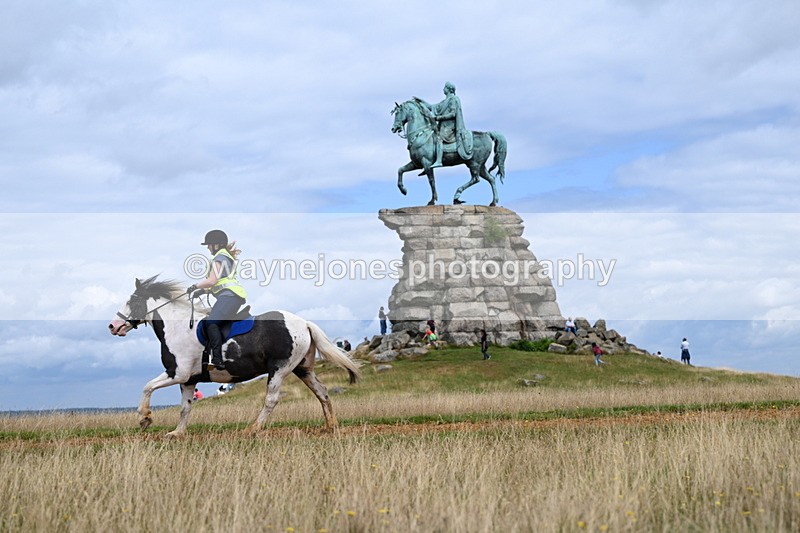 DSC_6901 - Time at Statue 12:45 to 13:15