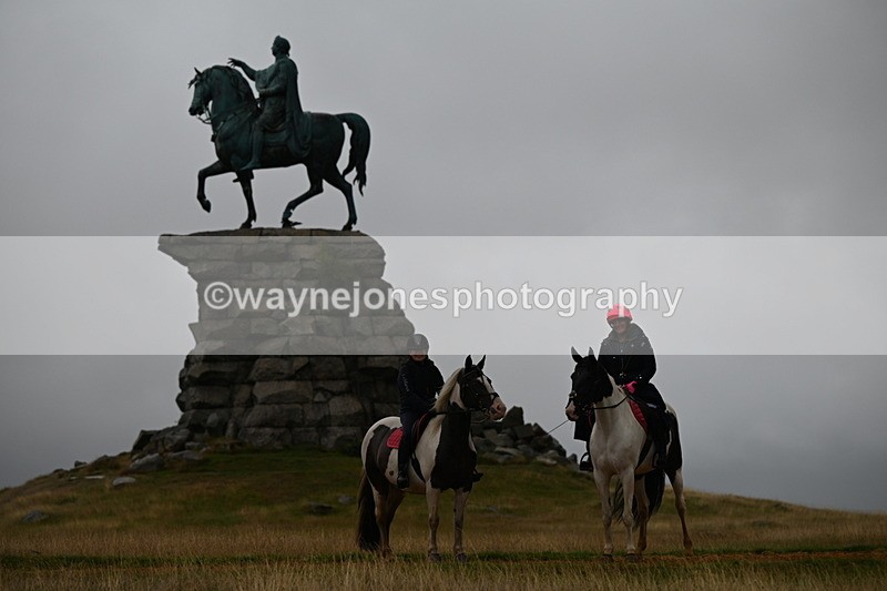 DSC_1759 - Time at Statue 12:13 to 12:32