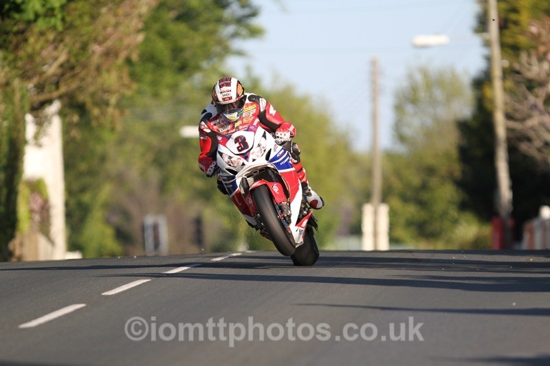 IMG_5226 - Thursday Practice  TT 2013