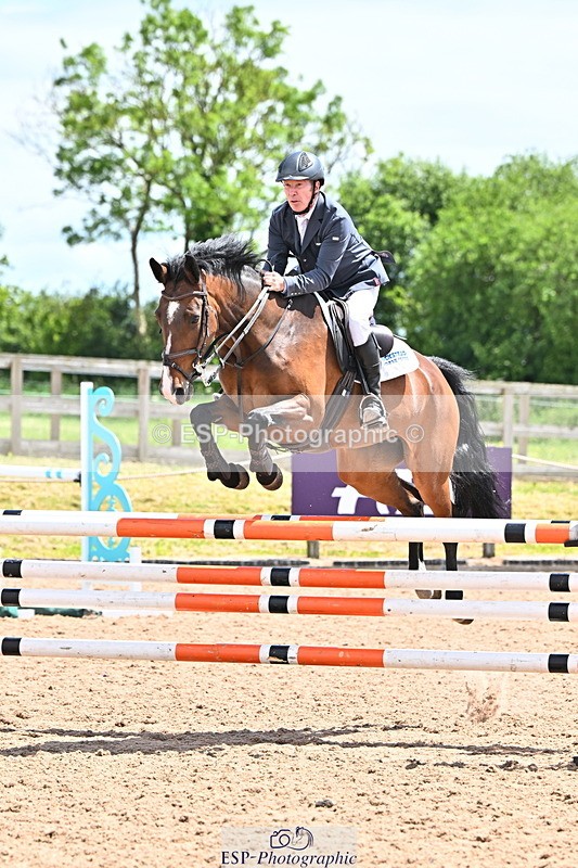 240608A-131028-02491 - Cls 4 Snr Newcomers and 1.10m Open