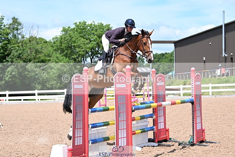 240619A-141616-00508 - Cls 4 Snr Newcomers and 1.10m Open