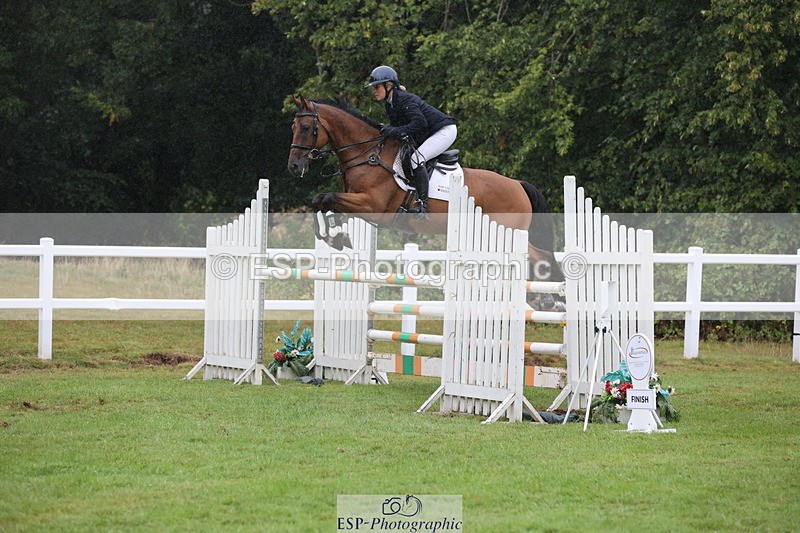 250830A-133706-06727 - Cls 16 Snr Newcomers and 1.10m Open