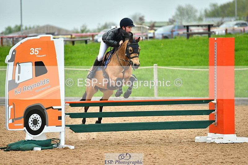 230513A-090419-00014 - Cls 11 Stepping Stones 128+138cm