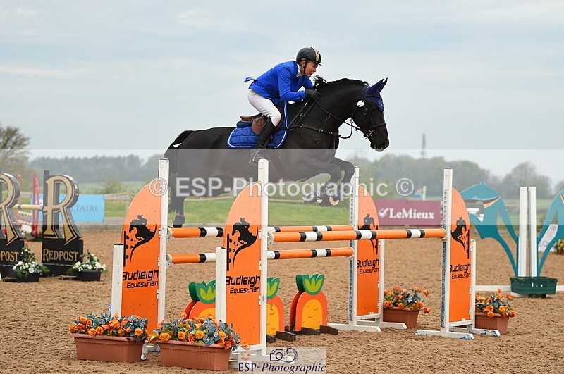 230504A-092638-00353 - Cls 8 Snr Foxhunter