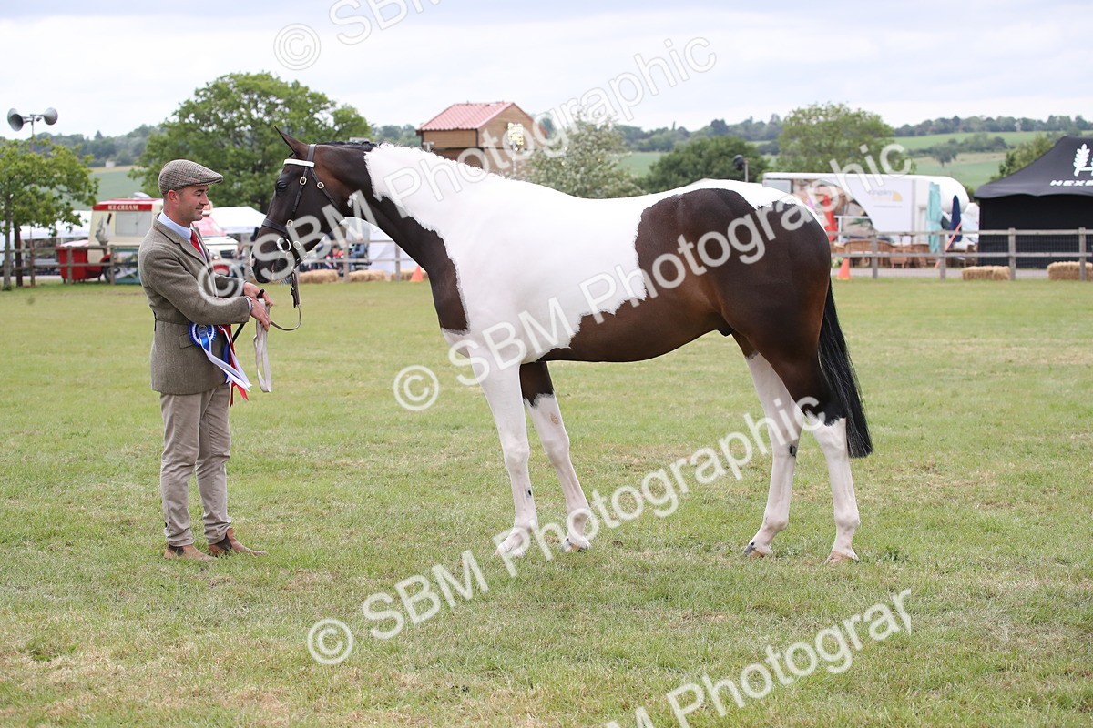 SBM_09897 - Ch 50 - Price Family Supreme In Hand