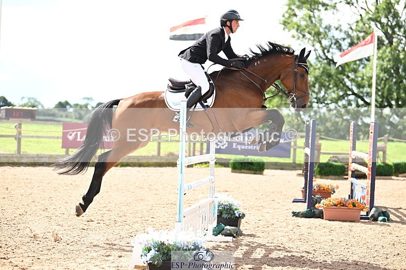 240912A-130354-01614 - Cls 3 Snr Foxhunter