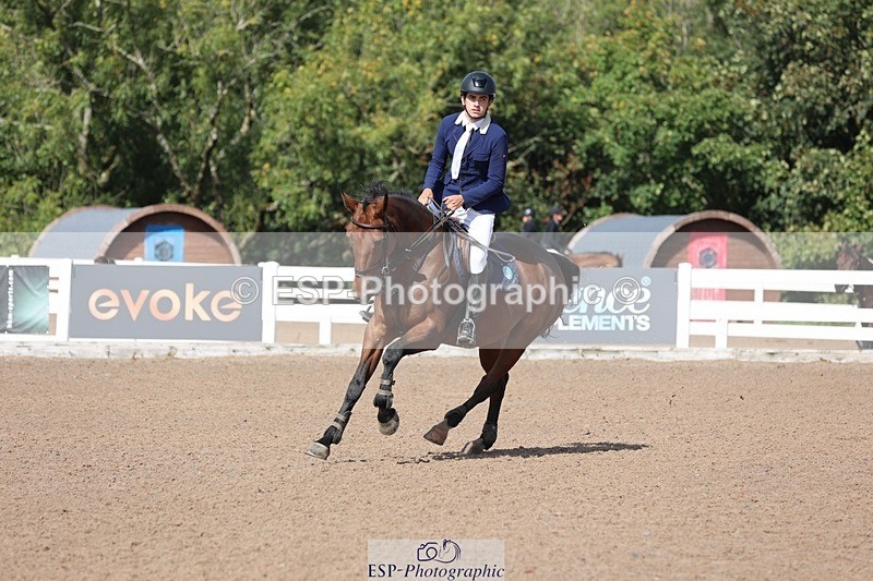 250913-141203-07288 - Cls 25 1.05m Amateur Quali